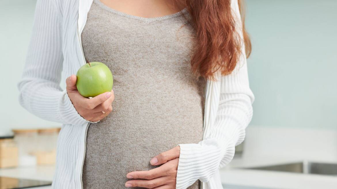 Πώς επηρεάζει η διατροφή τη γυναικεία γονιμότητα;